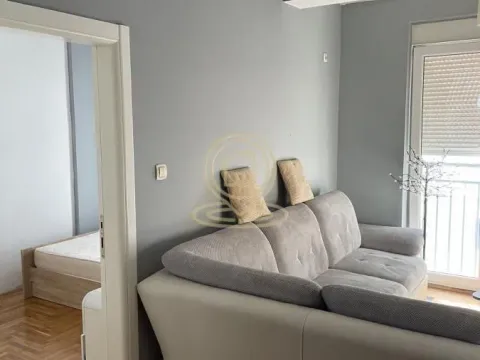 Izdavanje, stan, 60m², Centar, Novi Sad - image 2