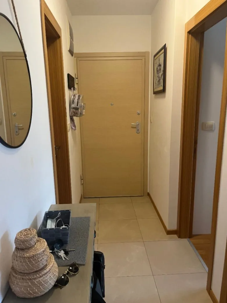 Izdavanje, jednosoban stan, 45m², Centar, Bar