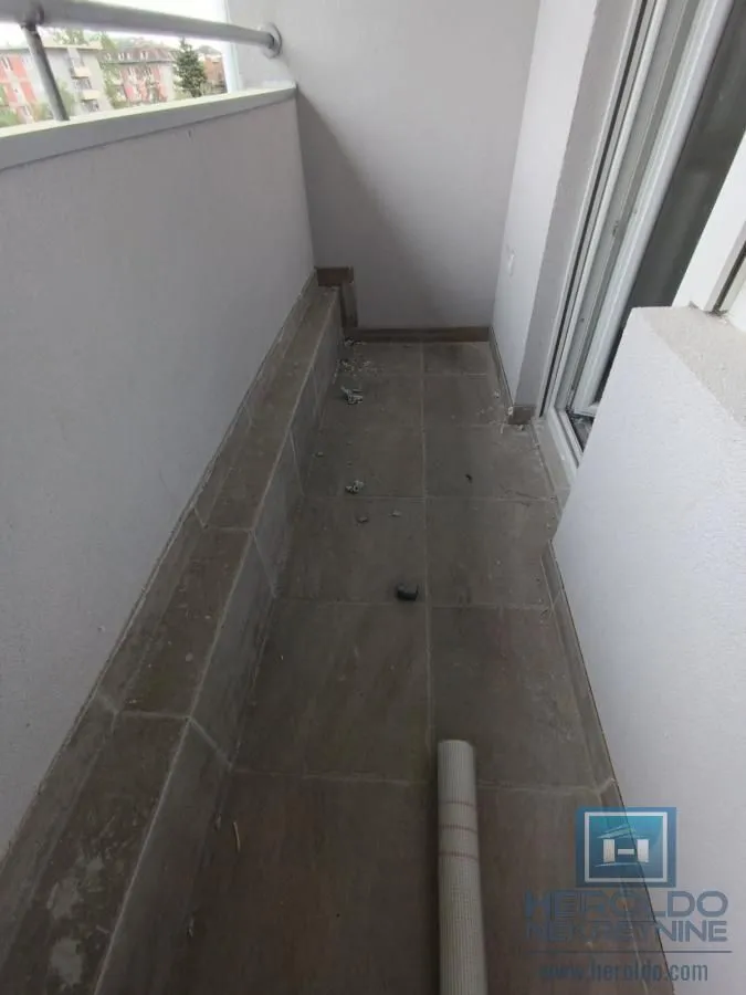 Prodaja, dvosoban stan, 60m², Tabane, Jagodina