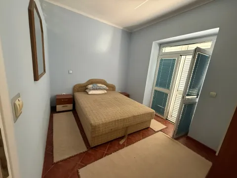 Izdavanje, jednosoban stan, 27m², Đenovići, Herceg Novi - image 3