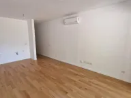 Sale, four bedroom apartment, 75m², Dobrota, Kotor - image 2