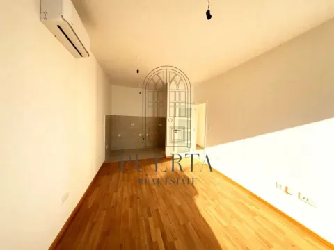 Prodaja, jednosoban stan, 45m², Pobrežje, Podgorica - image 9