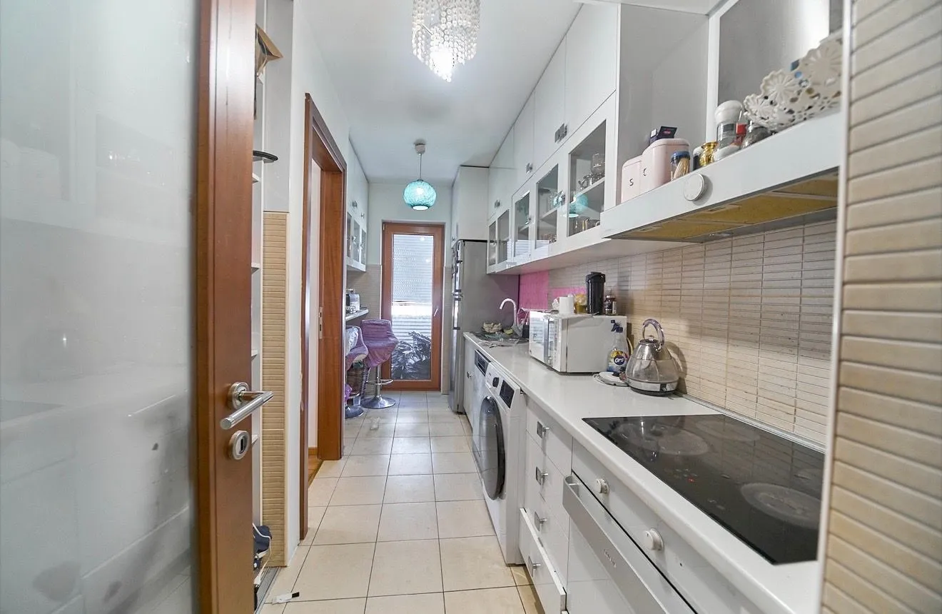 Prodaja, trosoban stan, 120m², Tološka šuma, Podgorica