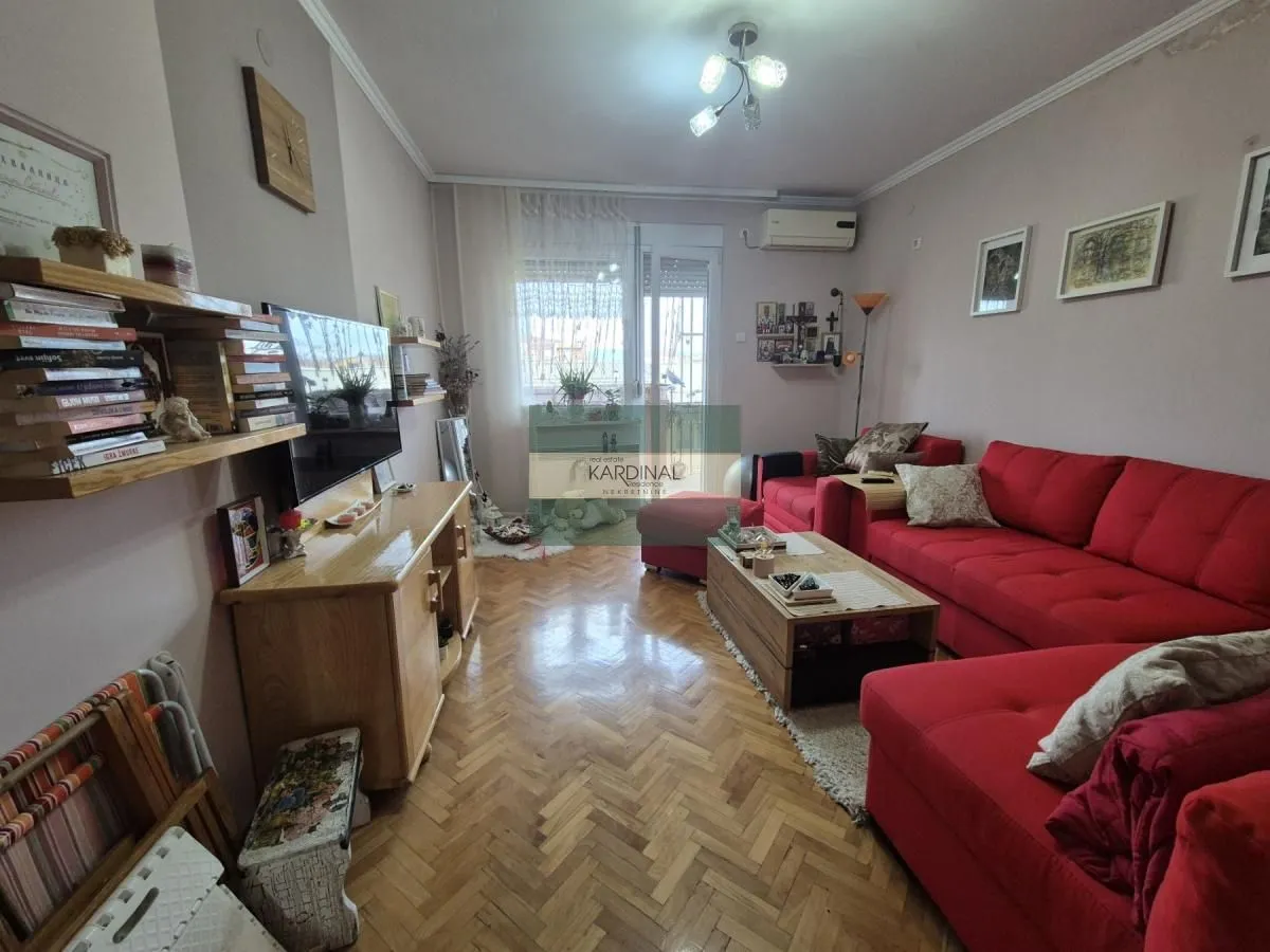 Prodaja, dvosoban stan, 54m², Centar, Ćuprija