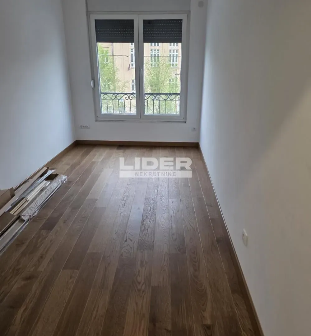 Prodaja, dvosoban stan, 85m², Vračar Sve Podlokacije, Beograd