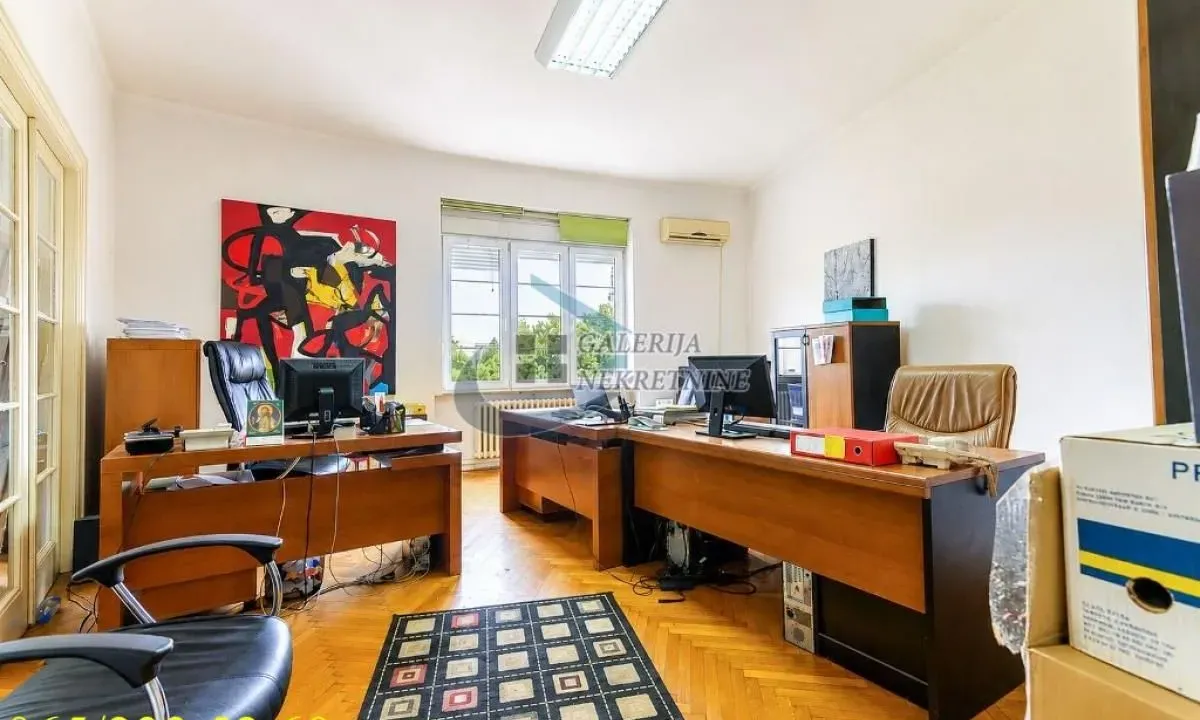 Sale, four bedroom apartment, 120m², Stari Grad, Beograd
