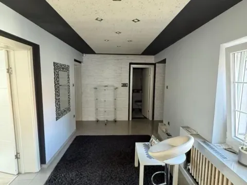 Izdavanje, kuća, 130m², Salajka, Novi Sad Sve Podlokacije - image 5