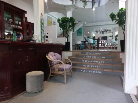 Izdavanje, poslovni prostor, 155m², Savski Venac, Beograd - image 9