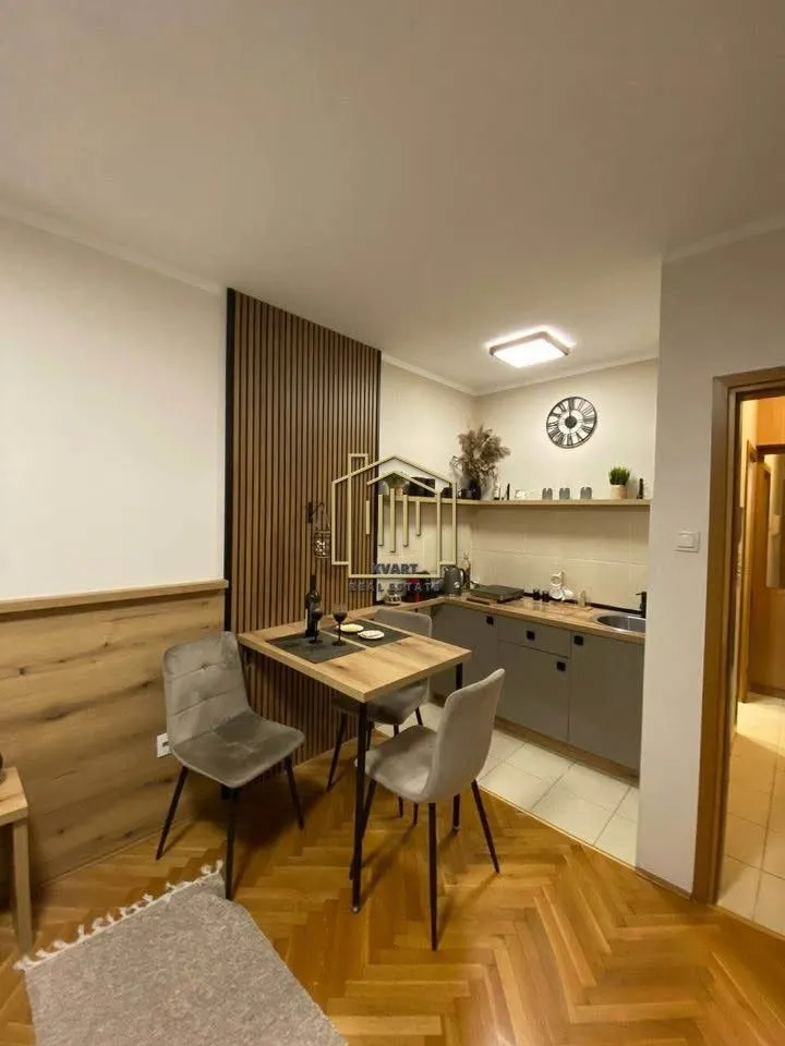Prodaja, garsonjera, 24m², Blok 6, Podgorica