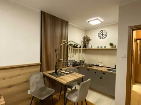 Prodaja, garsonjera, 24m², Blok 6, Podgorica - image 3