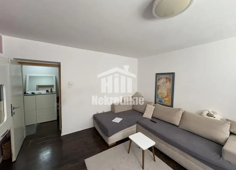 Prodaja, dvosoban stan, 55m², Zemun Gornji Grad, Zemun Sve Podlokacije