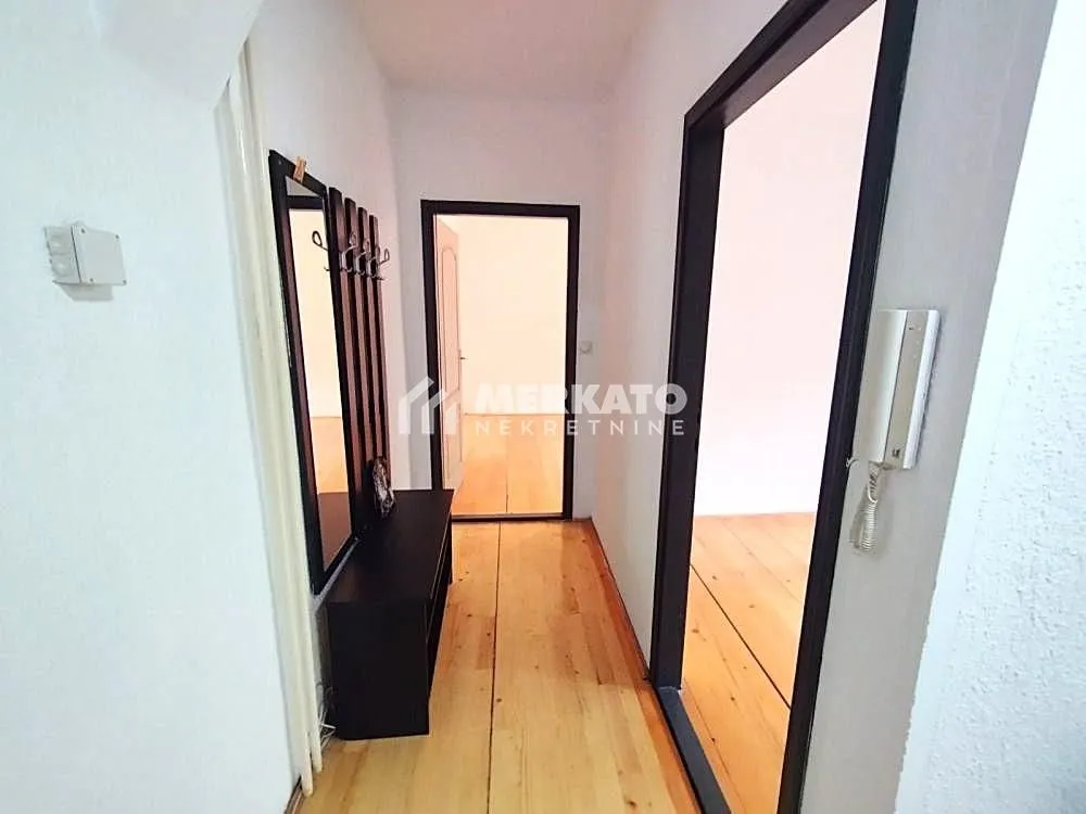 Sale, office space, 70m², Lesnina, Zrenjanin