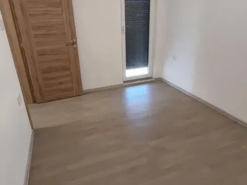 Prodaja, četvorosoban stan, 78m², Alibegovac, Petrovaradin - image 7