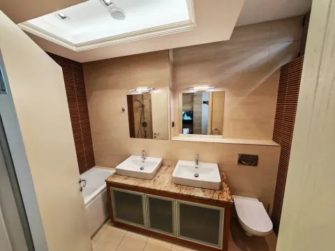 Izdavanje, četvorosoban stan, 148m², Savski Venac, Beograd - image 14