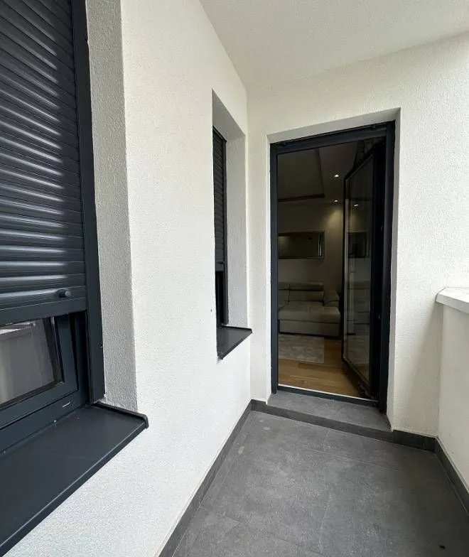 Rent, two bedroom apartment, 45m², Južni Bulevar, Vračar Sve Podlokacije