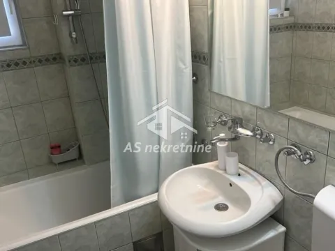 Izdavanje, trosoban stan, 80m², Novi Beograd Sve Podlokacije, Beograd - image 17