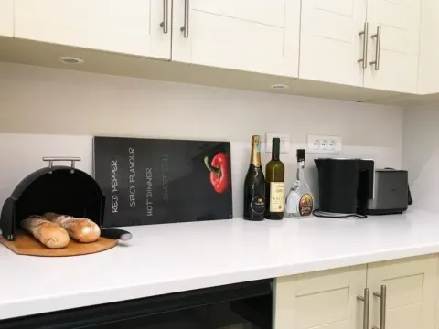 Prodaja, jednosoban stan, 146m², Centar, Tivat - image 12