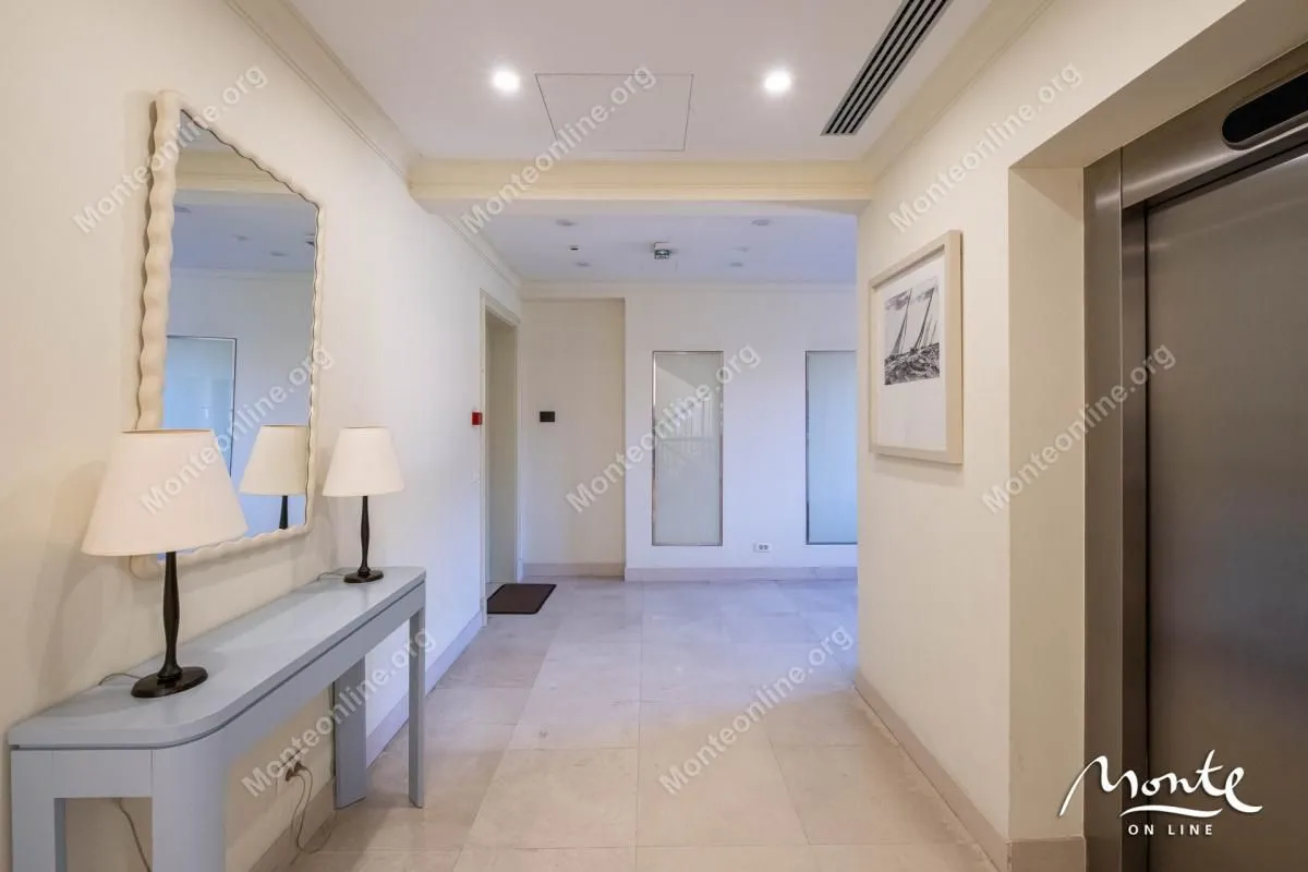Prodaja, dvosoban stan, 115m², Porto Montenegro, Tivat
