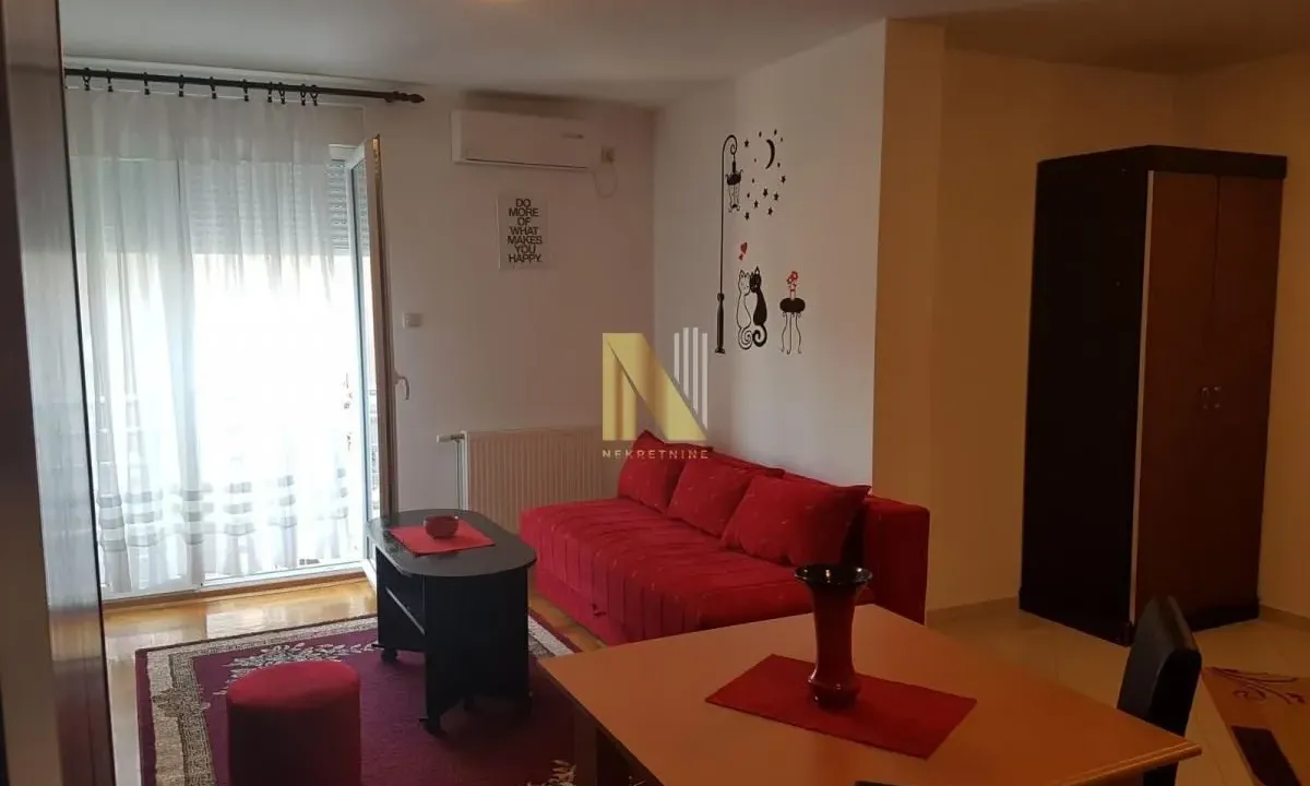 Rent, studio apartment, 31m², Bulevar Oslobodjenja, Novi Sad Sve Podlokacije