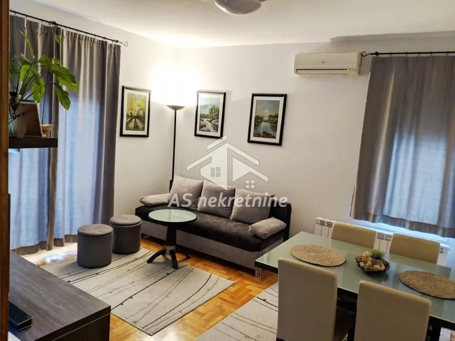 Izdavanje, stan, 52m², Zemun Gornji Grad, Zemun Sve Podlokacije
