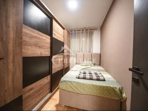 Izdavanje, dvosoban stan, 65m², Stari Aerodrom, Podgorica - image 9