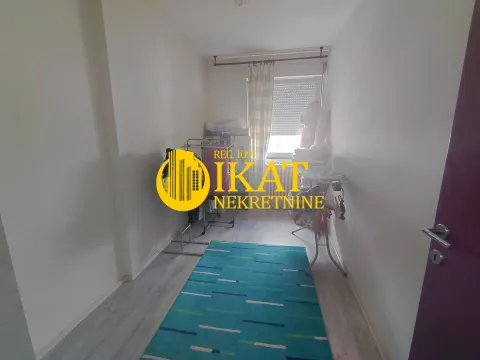 Prodaja, trosoban stan, 70m², Čubura, Beograd - image 6