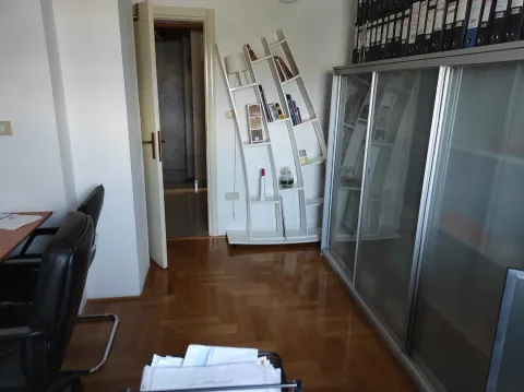 Rent, four bedroom apartment, 115m², Momišići, Podgorica - image 5