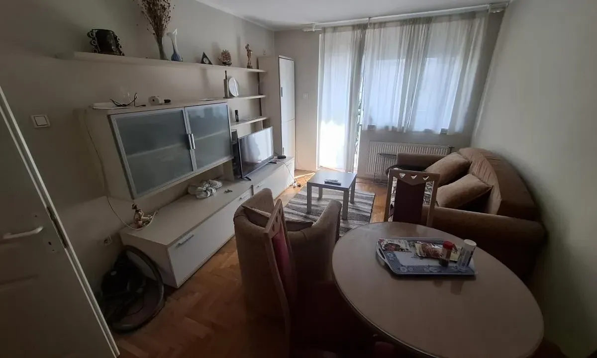 Izdavanje, jednosoban stan, 40m², Nova Detelinara, Novi Sad Sve Podlokacije