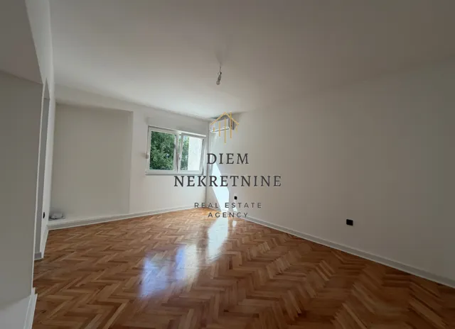 Prodaja, dvosoban stan, 72m², Pobrežje, Podgorica