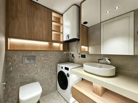 Prodaja, garsonjera, 26m², Centar, Budva - image 7