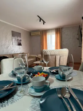 Rent, house, 200m², Gornja Gorica, Podgorica - image 2