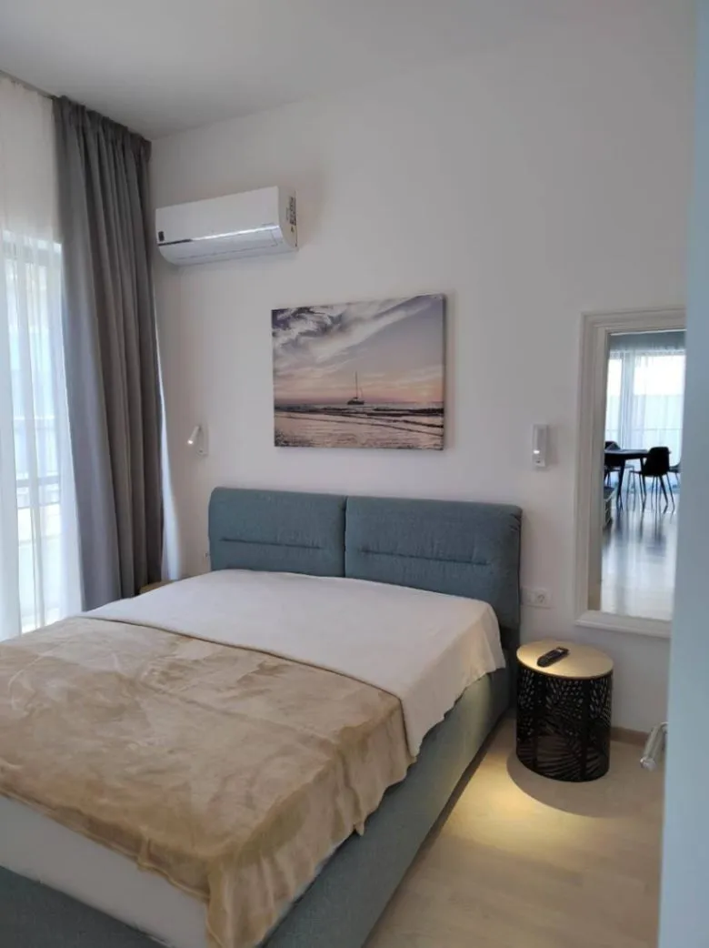 Rent, one bedroom apartment, 50m², Bečići, Budva