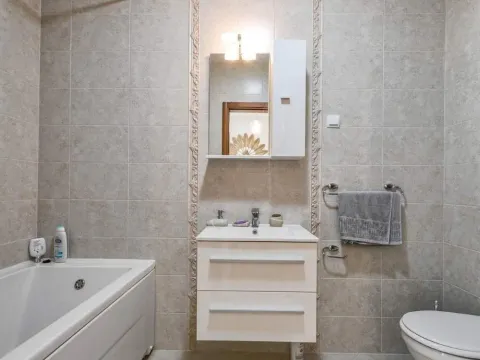 Sale, two bedroom apartment, 88m², Bečići, Budva - image 22