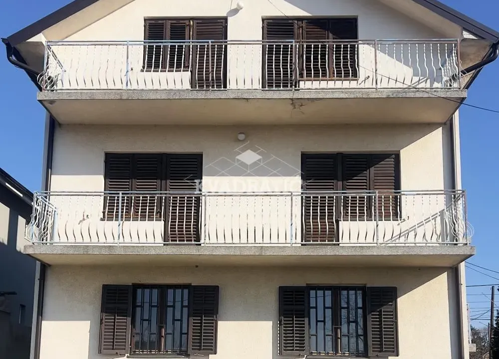 Prodaja, kuća, 209m², Arnajevo, Barajevo