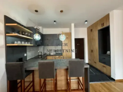 Izdavanje, jednosoban stan, 50m², Ulcinj, Crna Gora - image 9