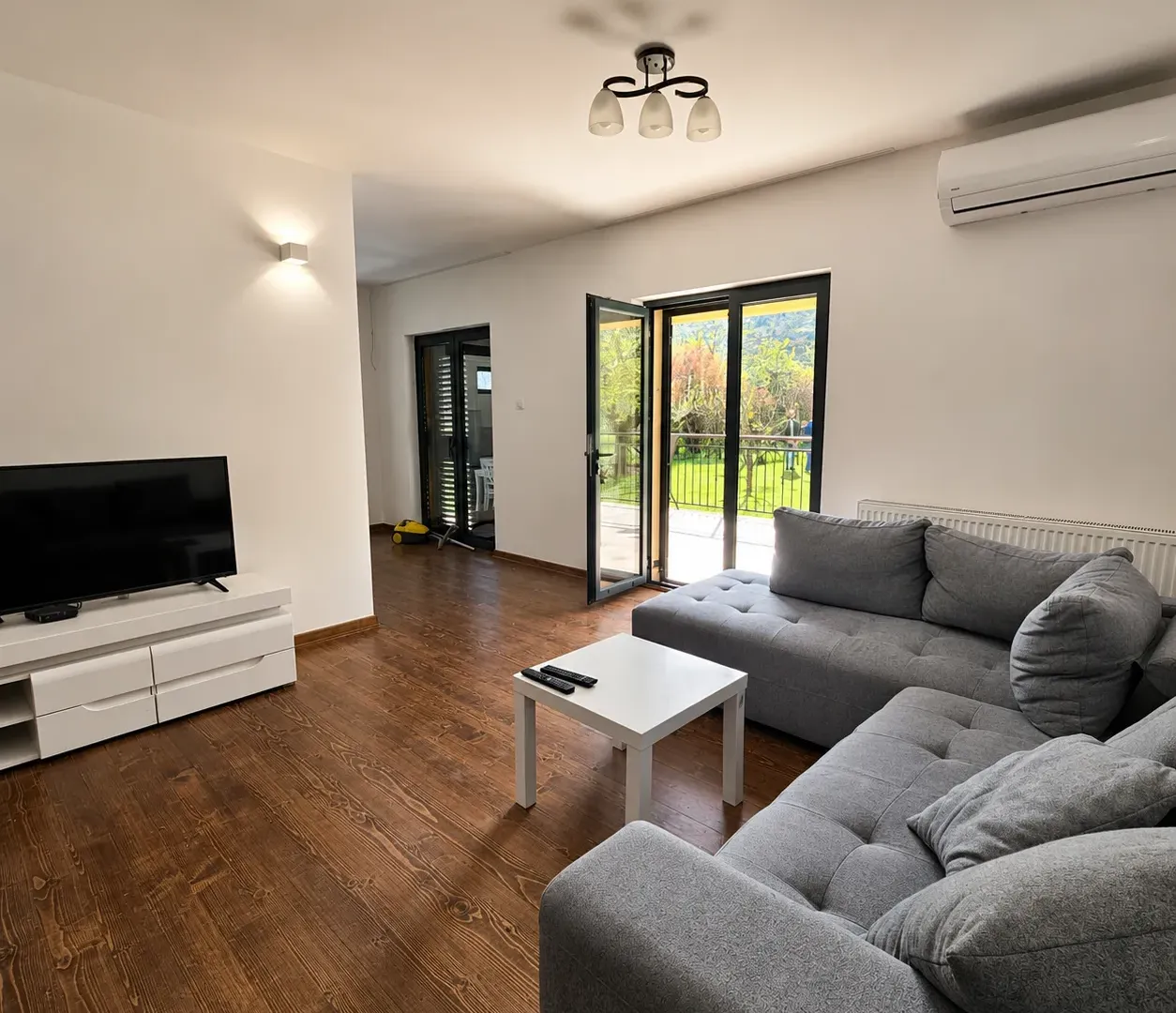 Rent, house, 128m², Podgorica, Crna Gora