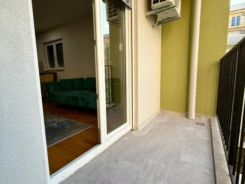 Izdavanje, jednosoban stan, 43m², Pobrežje, Podgorica - image 9
