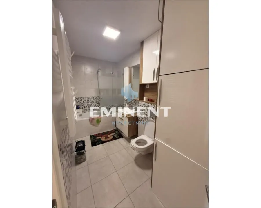 Izdavanje, trosoban stan, 72m², Voždovac Sve Podlokacije, Beograd