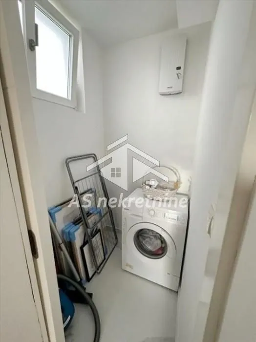 Izdavanje, trosoban stan, 72m², Novi Beograd Blok 29, Novi Beograd Sve Podlokacije
