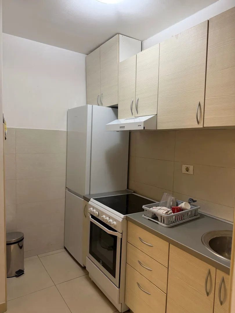 Izdavanje, jednosoban stan, 45m², Momišići, Podgorica