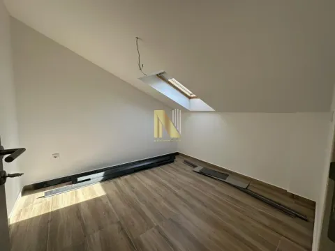 Prodaja, dvosoban stan, 55m², Centar, Inđija - image 8