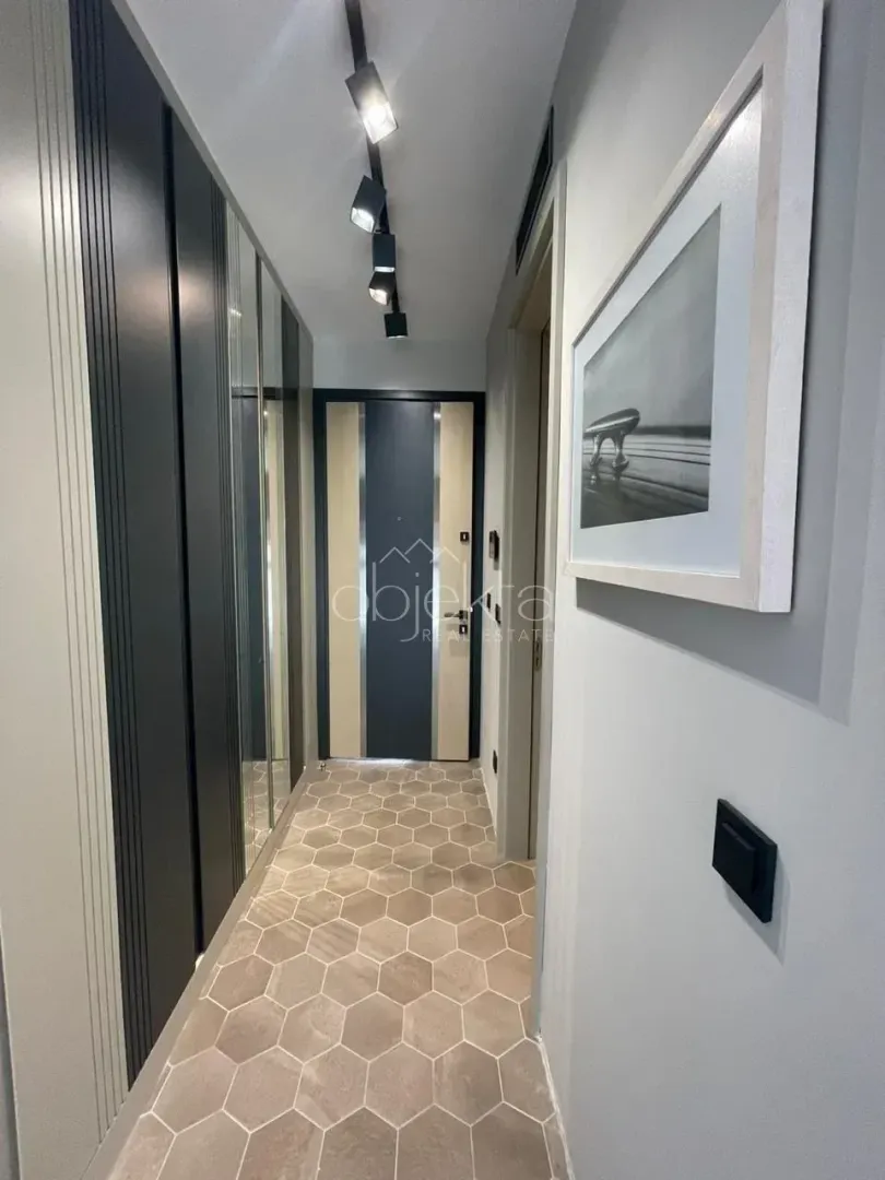 Rent, one bedroom apartment, 46m², Tivat, Crna Gora