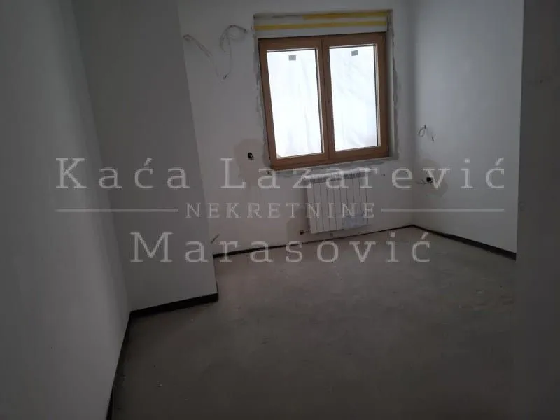 Prodaja, trosoban stan, 68m², Kluz, Zvezdara Sve Podlokacije