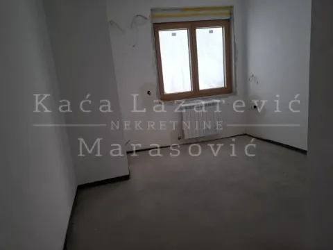 Prodaja, trosoban stan, 68m², Kluz, Zvezdara Sve Podlokacije - image 3