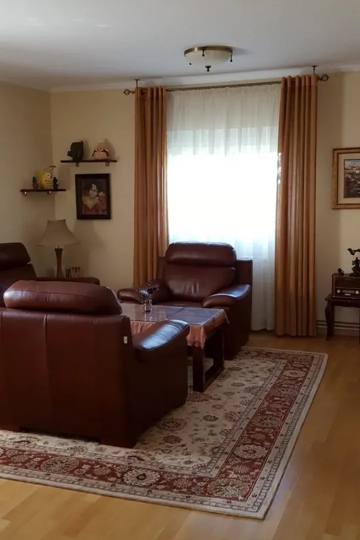 Sale, house, 198m², Šušanj, Bar