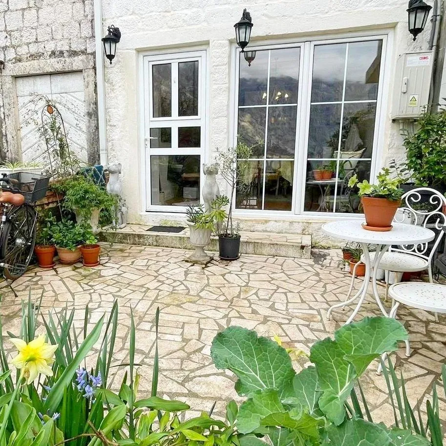 Sale, house, 120m², Prčanj, Kotor