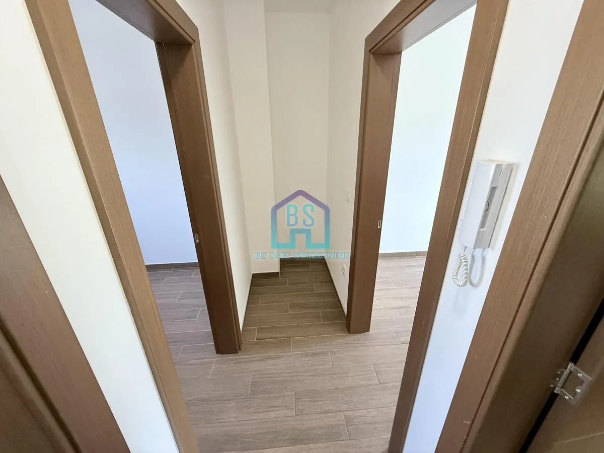 Prodaja, četvorosoban stan, 73m², Alibegovac, Petrovaradin