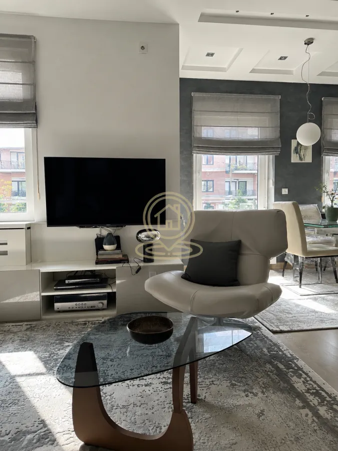 Rent, two bedroom apartment, 61m², Kalenić Pijaca, Vračar Sve Podlokacije