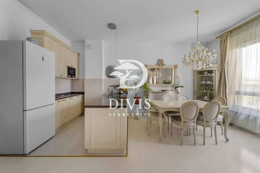 Sale, three bedroom apartment, 143m², Vukov Spomenik, Zvezdara Sve Podlokacije
