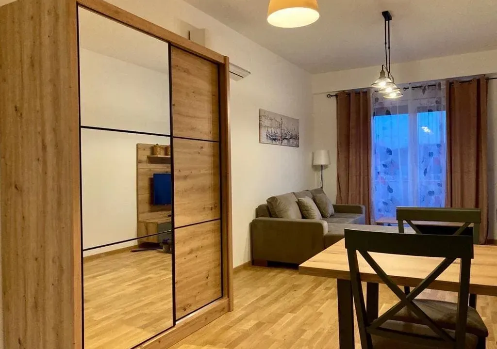 Prodaja, jednosoban stan, 46m², Centar, Bar